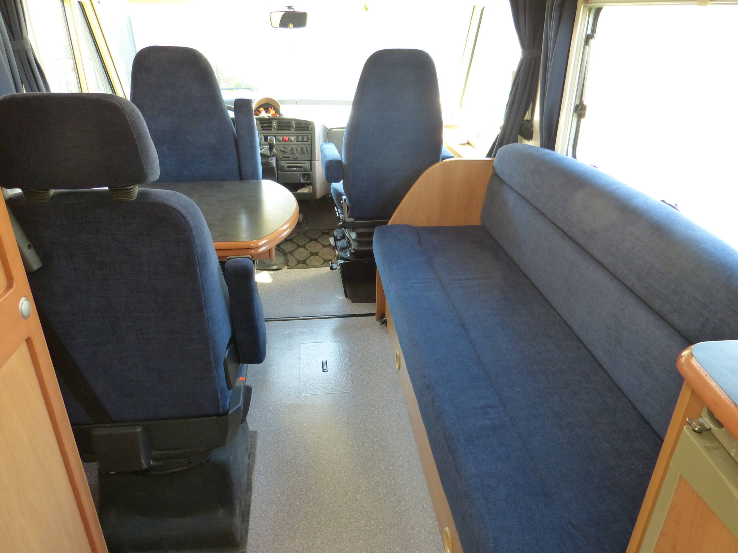 services-04 camper interieur, stof